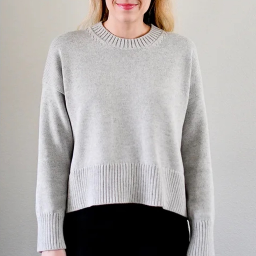 The Soft Cotton Square Crew (2019 version) in Heather Grey
